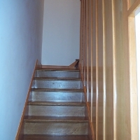lower-staircase-up